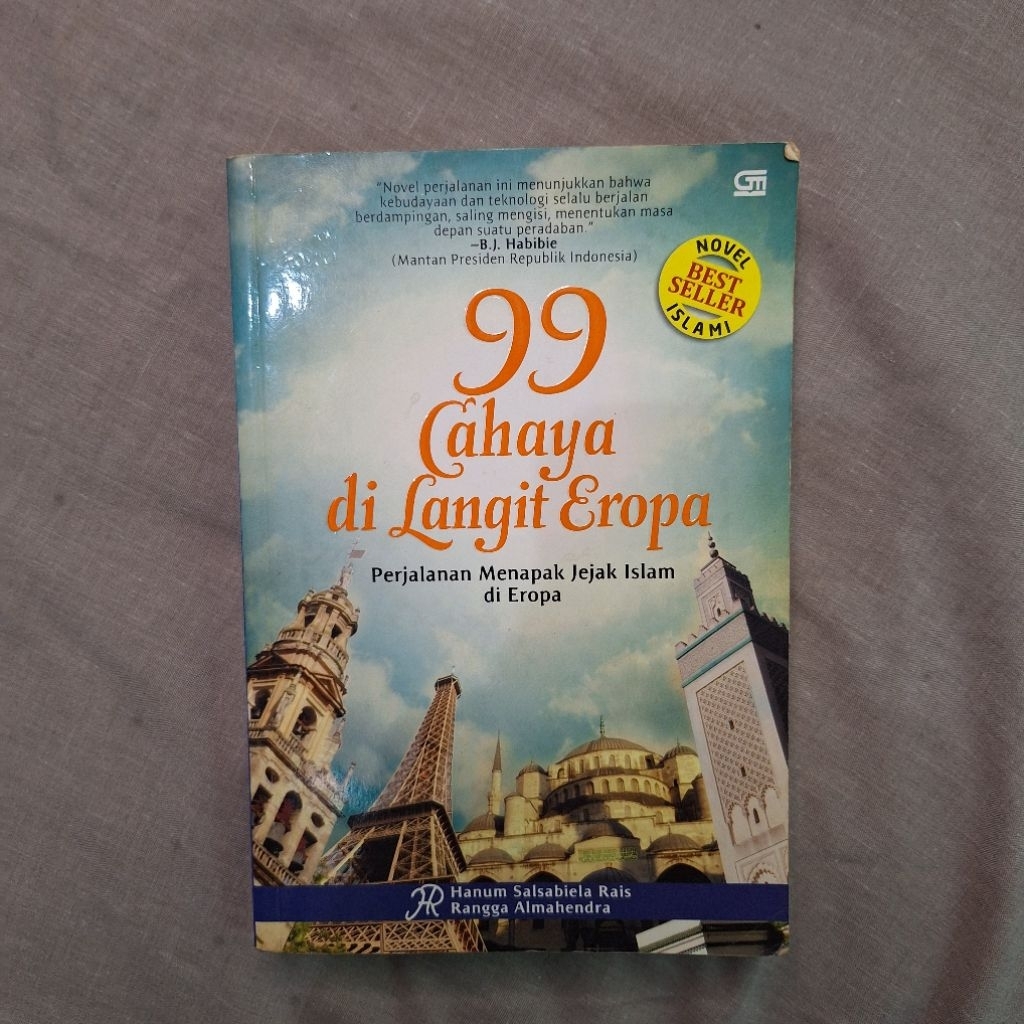 [PRELOVED] 99 Cahaya di Langit Eropa -