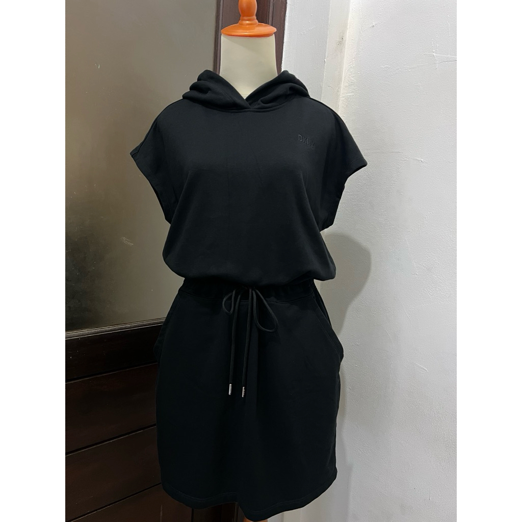 dress DKNY