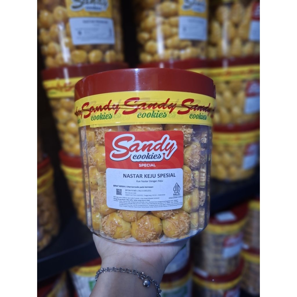 Nastar Keju Spesial toples mini sandy cookies