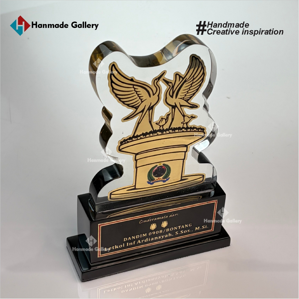 PLAKAT SOUVENIR RESIN CINDERAMATA DANDIM BONTANG