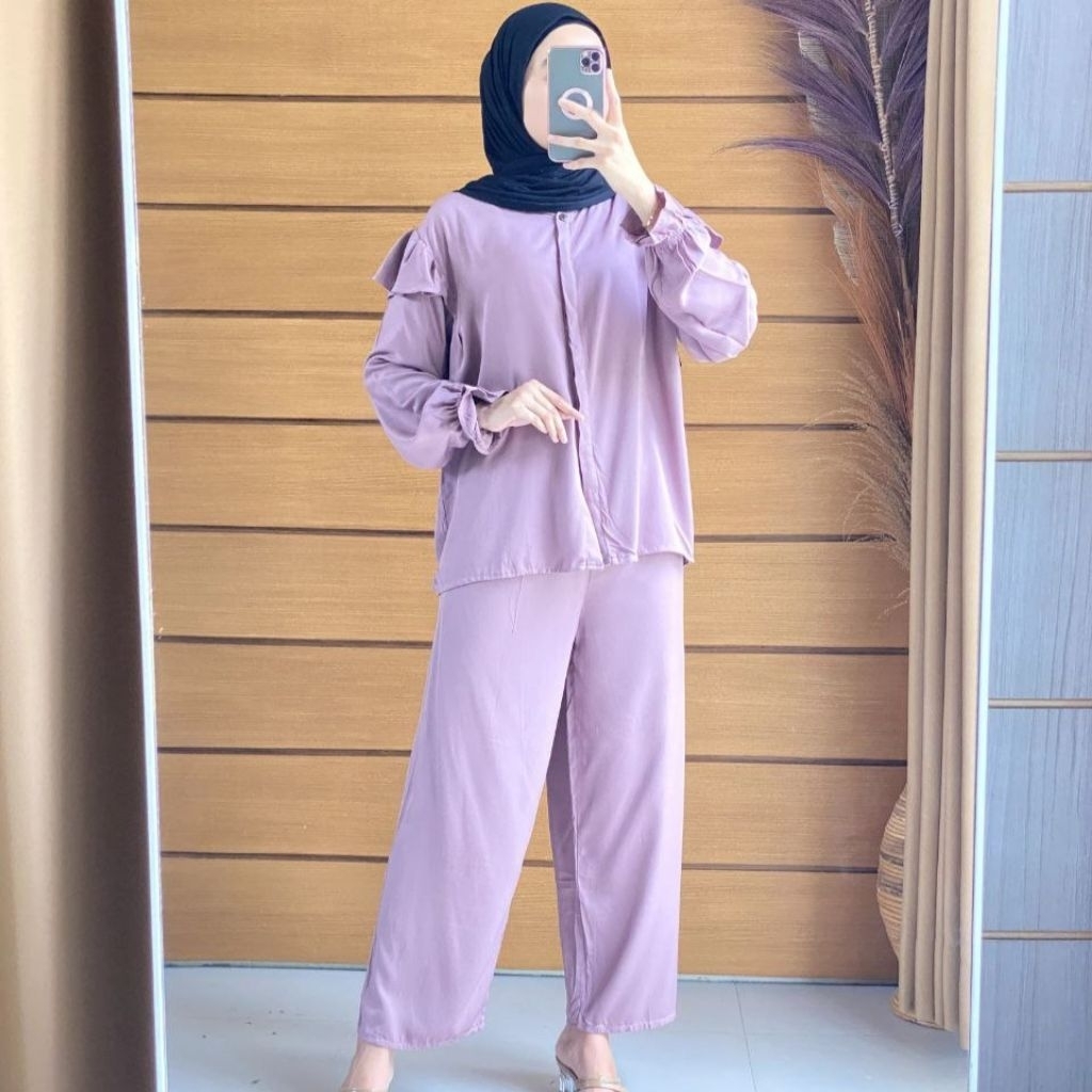 Setelan Wanita Oneset Meynissa LD 110 Bahan Twill Uniqlo Busui Friendly Setelan Baju Celana panjang 