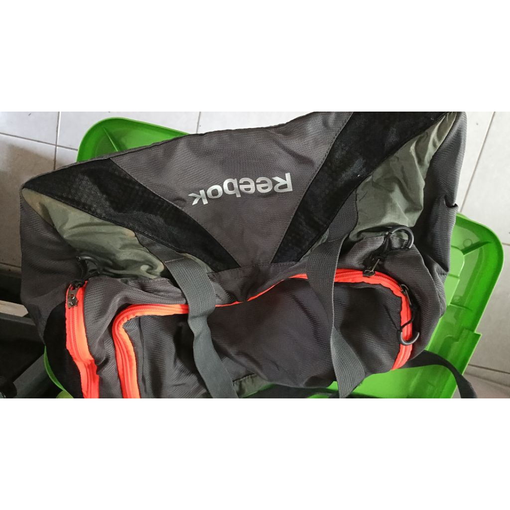 tas gym / travelling Reebok original preloved