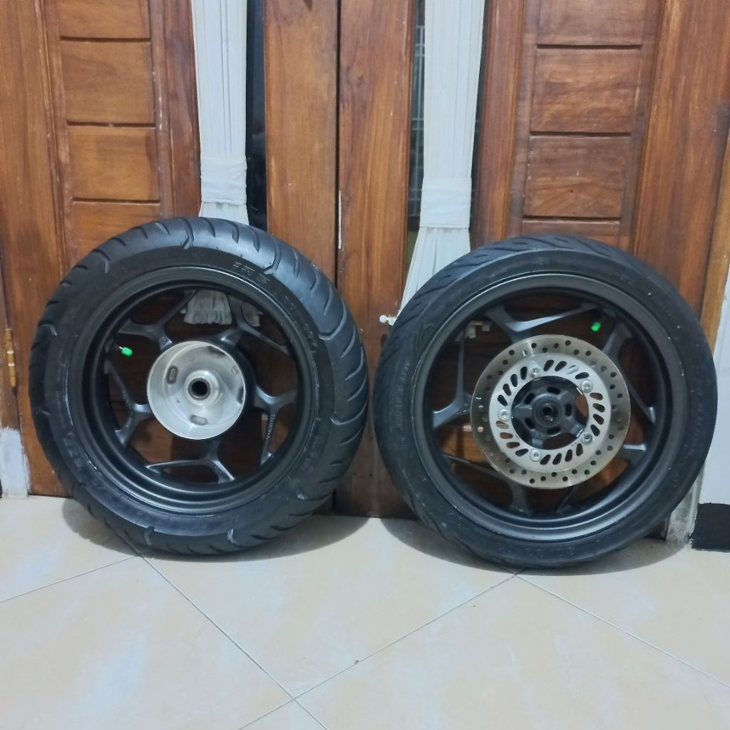 Sepasang Velg velk+Ban Pcx 160cc 2021-2024 Pelk pelg+Ban depan belakang Honda PCX 160 Original