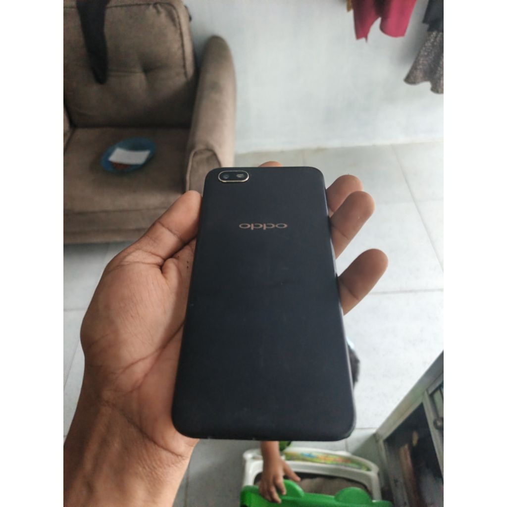 oppo a1k ram 2/32 hp second