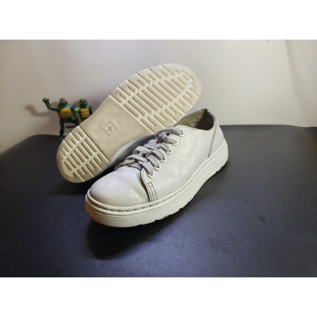 sepatu docmart dante putih second size 41