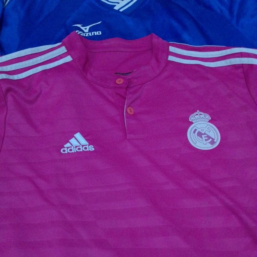 Preloved Jersey Real Madrid Pink