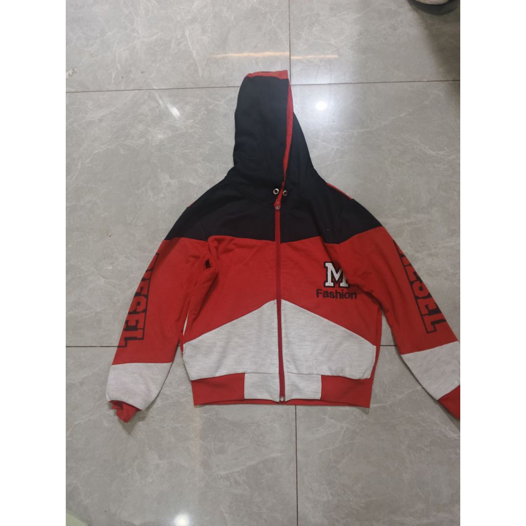 Hoodie Anak Zipper Bekas | Jaket Anak Merah Hitam Putih | Sweater Anak Kekinian Ada Resleting
