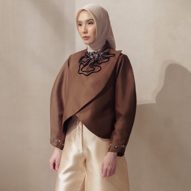 Jenna And Kaia VAELYN TOP Jenna n Kaia Prive - NEW | Blouse Elegan Mewah