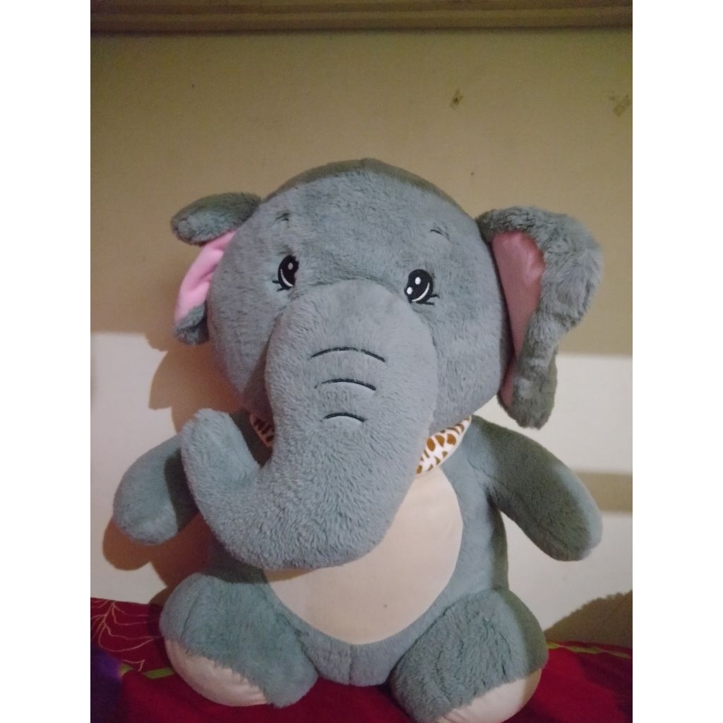 boneka gajah mini