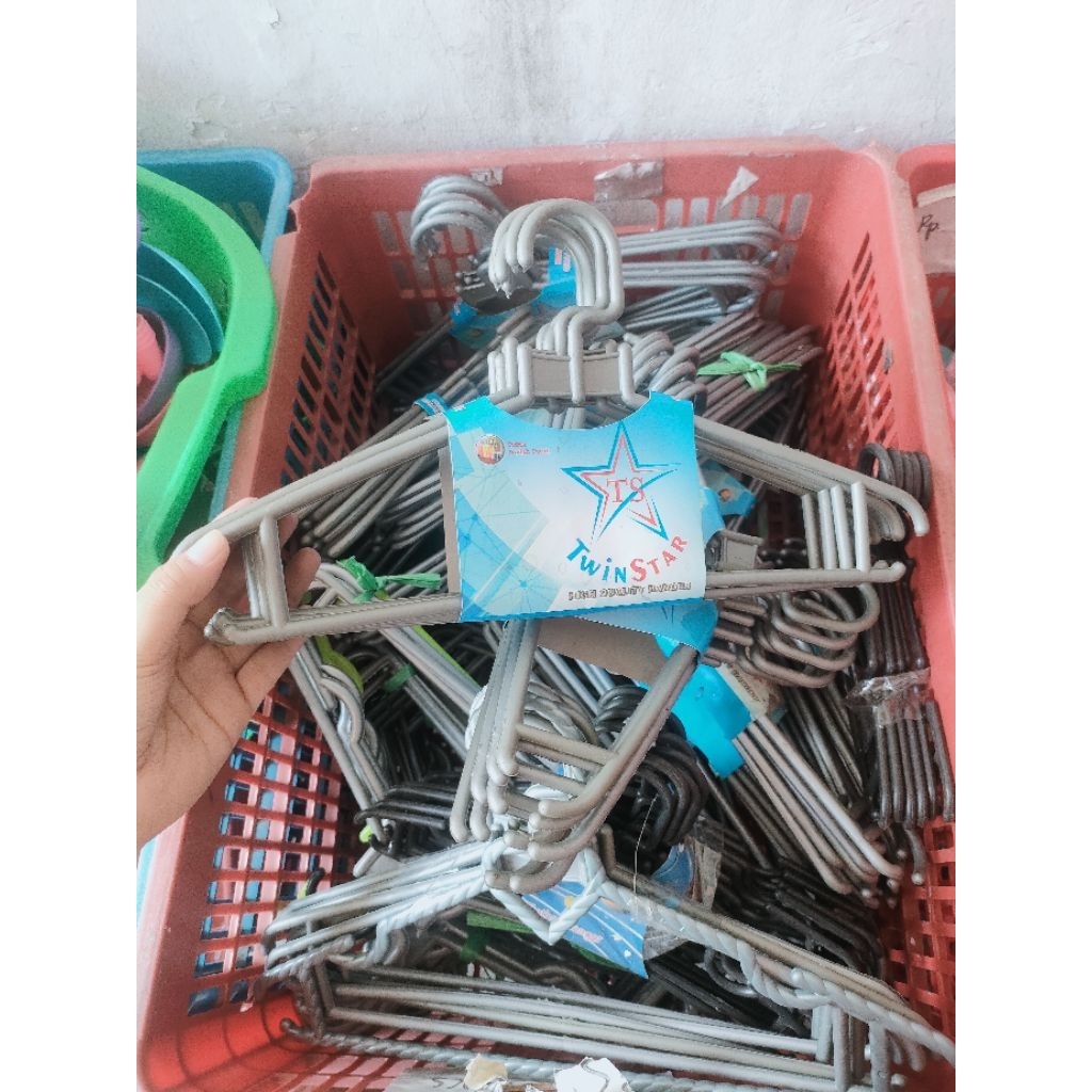 obral hanger 12pc