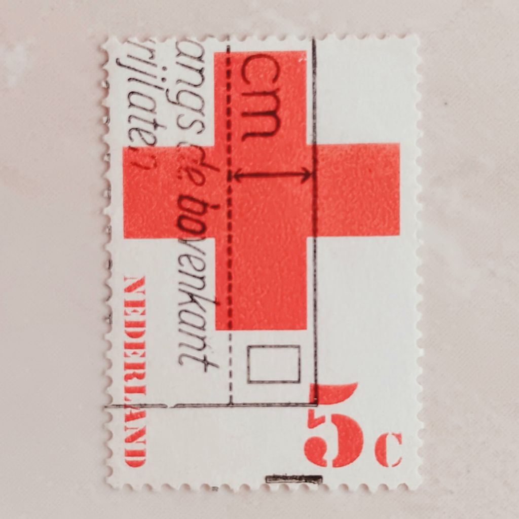 (AA) Perangko Belanda 1972 Red Cross - 1972 5 cent Used