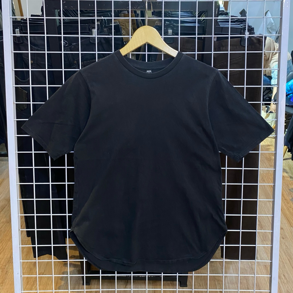 Uniqlo Basic Tee. #Ks1416