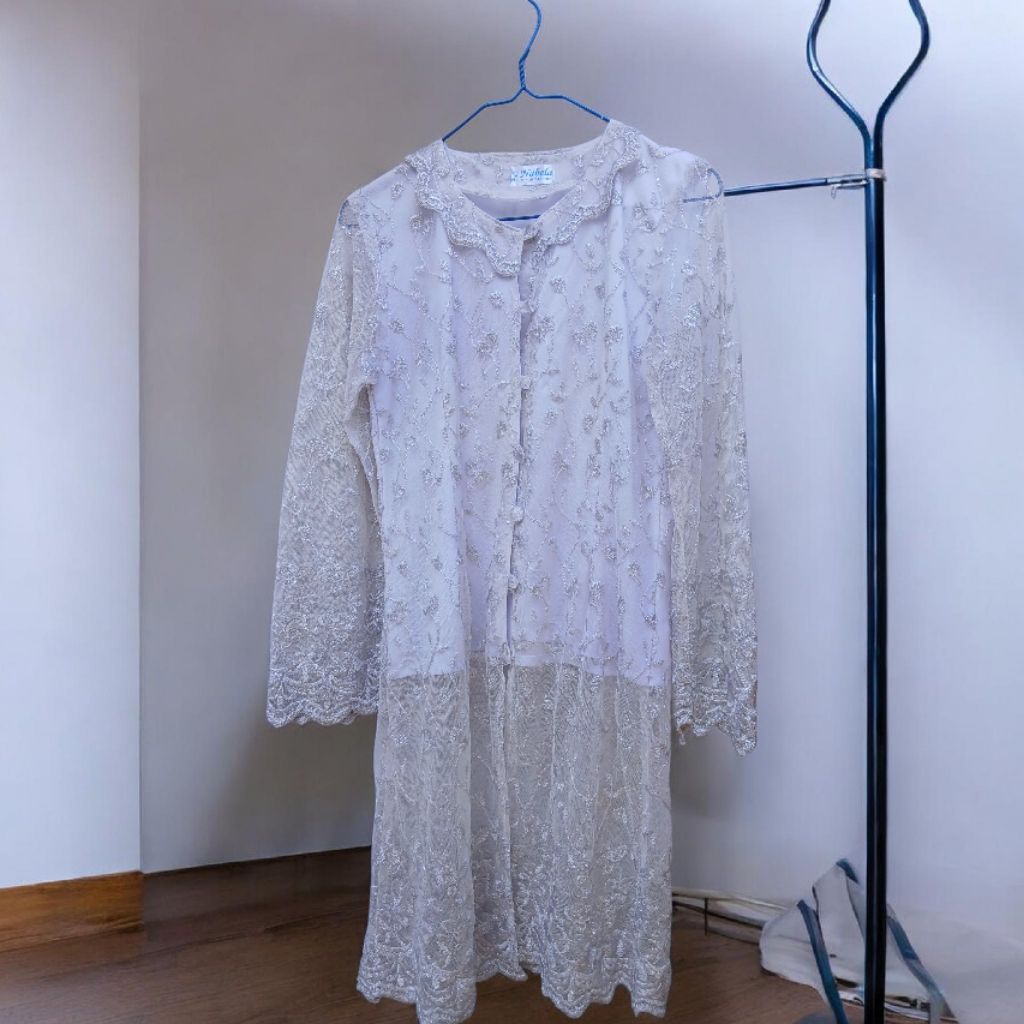KEBAYA TUNIK BROKAT PUTIH PRELOVED | Bordir Mewah Elegan & Adem