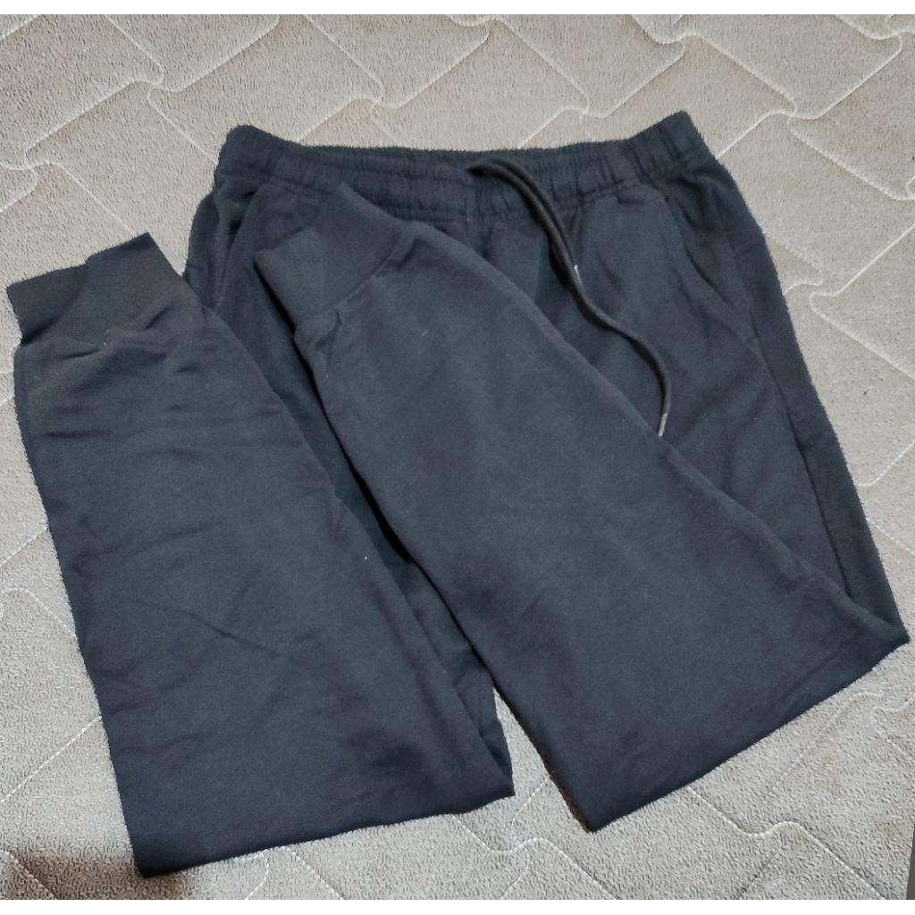 Celana Jogger Reebok Original Pria/Wanita Hitam Pink Size M Baru Belum Dipakai Sport Casual