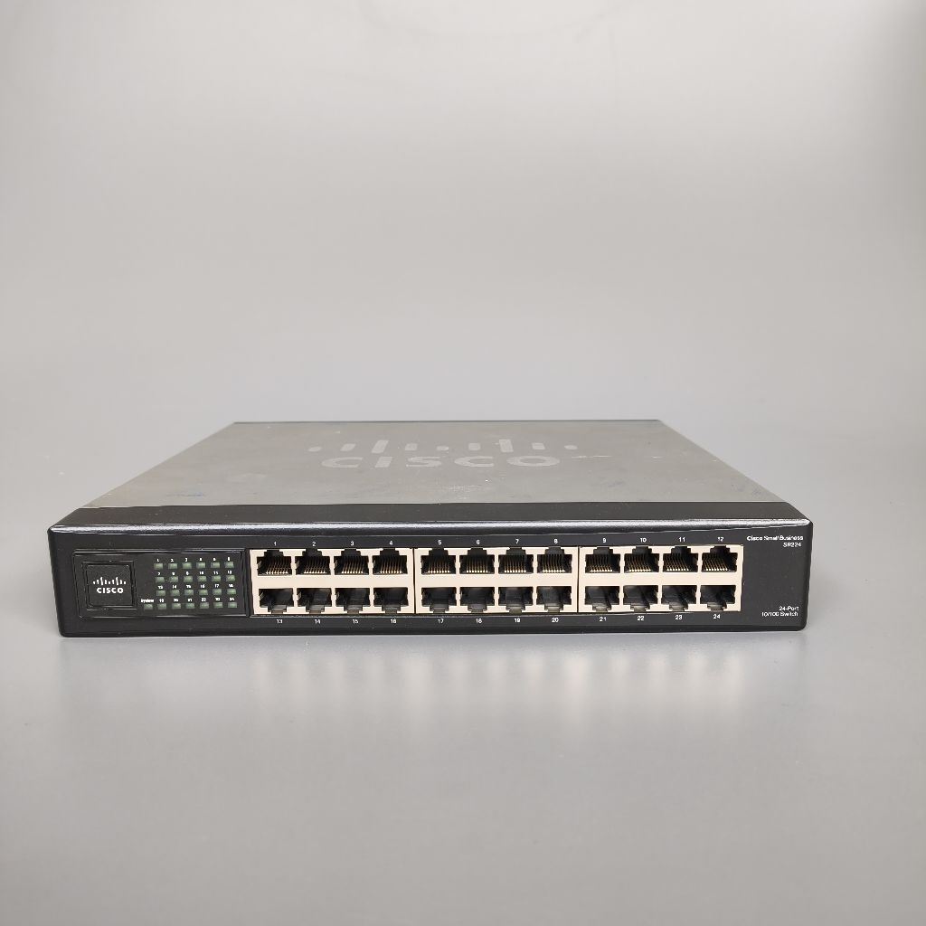 Switch Cisco/Linksys SR224 24-Port 10/100 Network Switch Fast Ethernet SR224