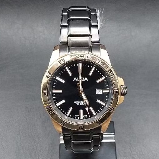 Jam Tangan Alba Pria AS9M16X1 Quartz Movement  Black Dial Water Resistant 10 Bar Rose gold case and 