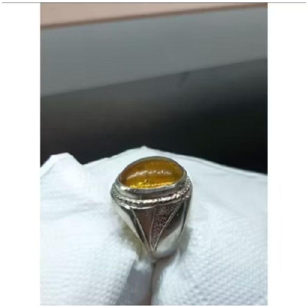 BATU CINCIN KECUBUNG KUNING