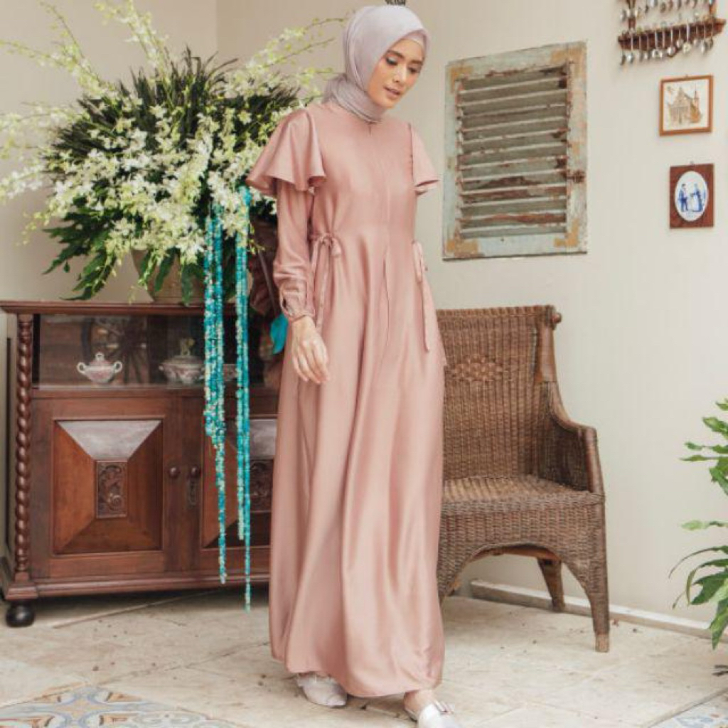 WEARING KLAMBY Rinjani plain dress PRELOVED