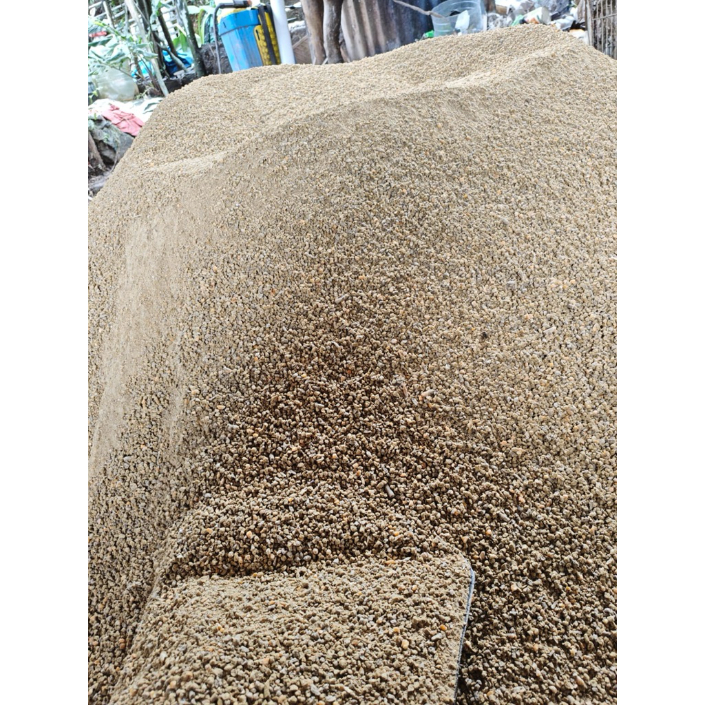 Pakan ayam petelur/ layer kemasan 1KG