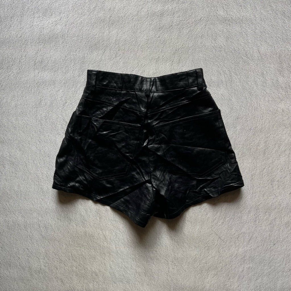 SOBERSHOP LEATHER HOTPANTS (SO COMFY)