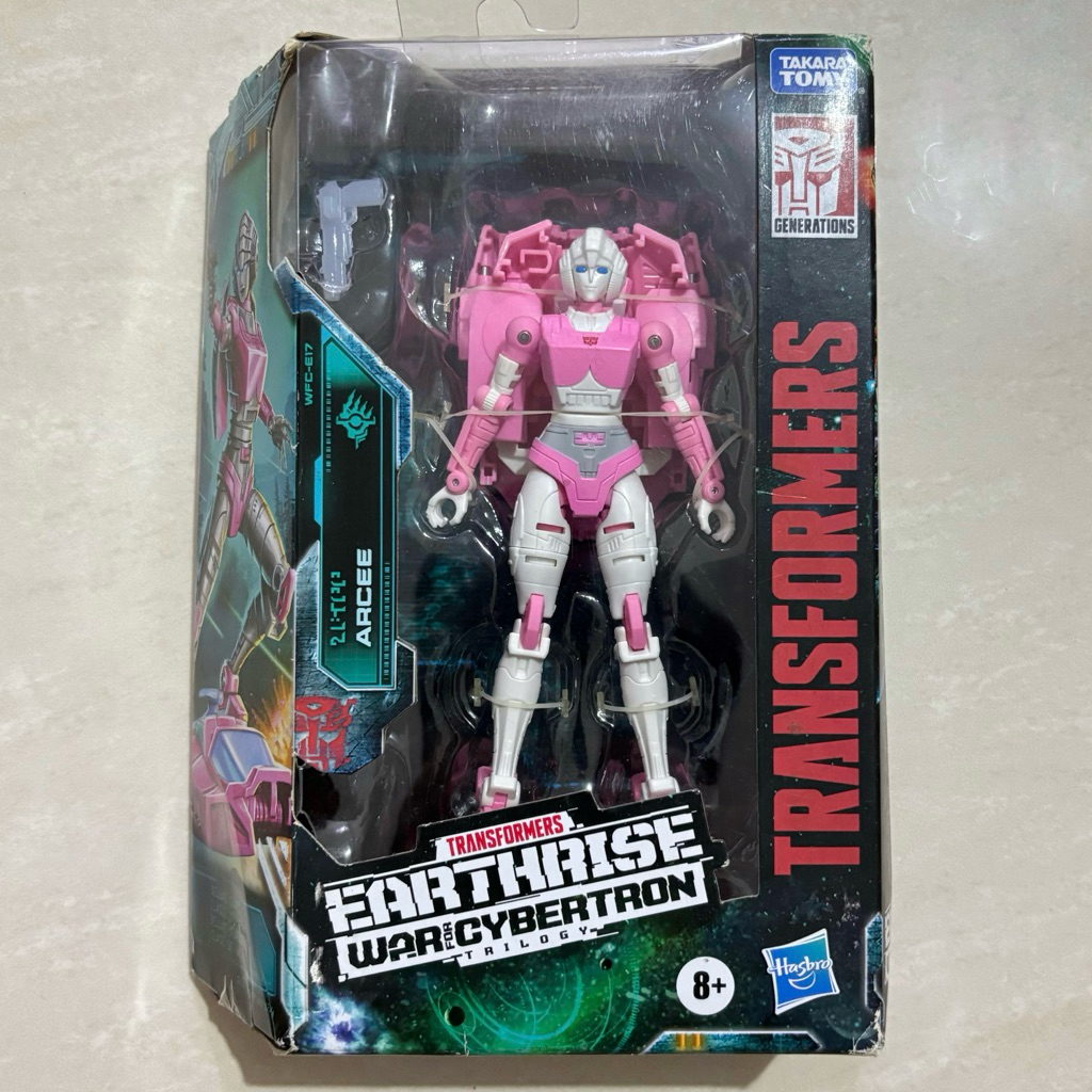 Transformers WFC Earthrise Arcee