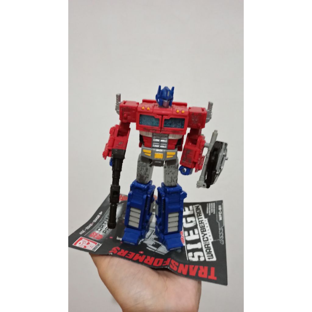 transformers voyager wfc siege kingdom earthrise optimus prime