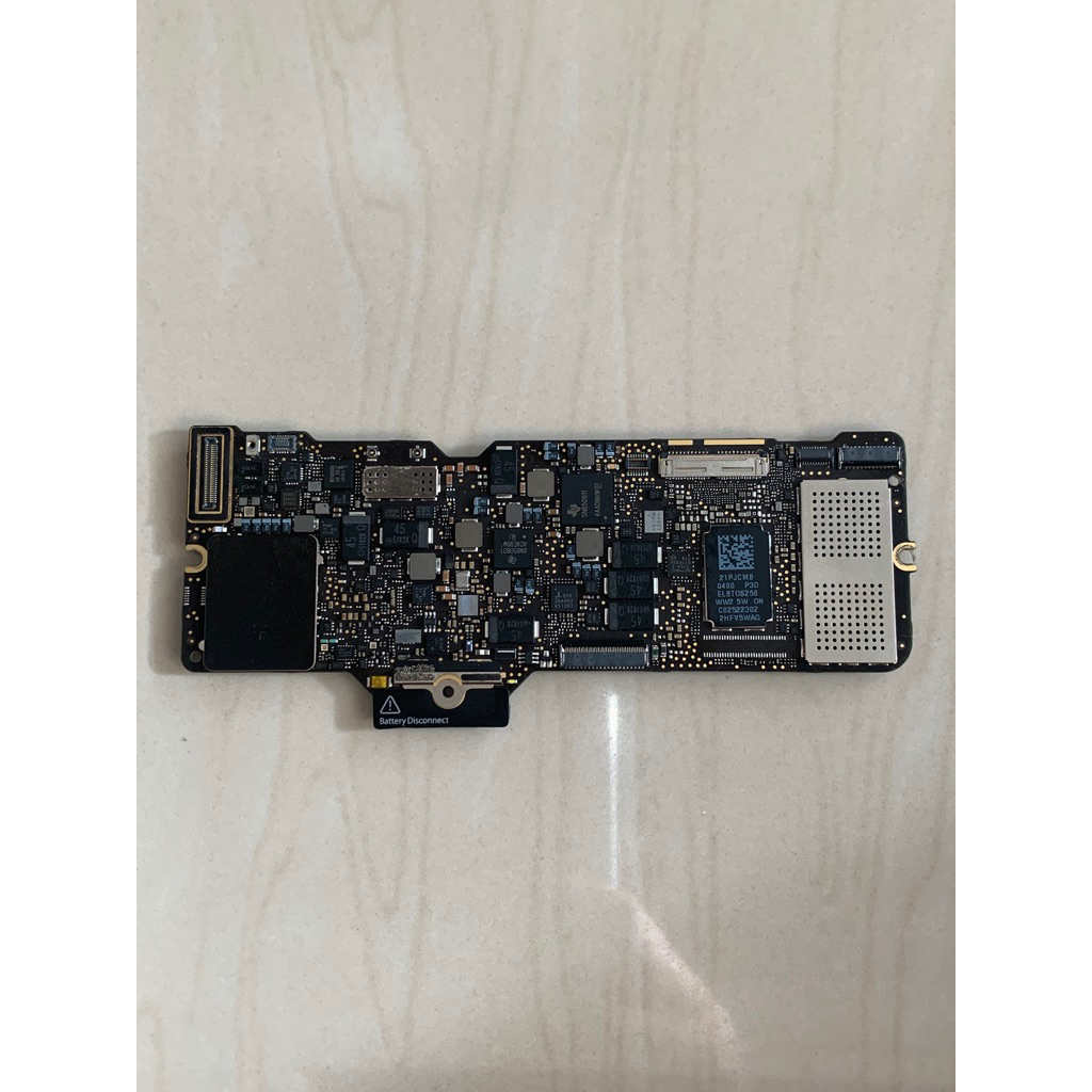 mesin macbook retina 12 inch early 2015 A1534 original - nyala minus