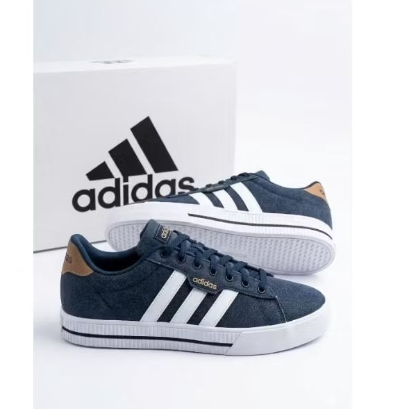 Adidas skateboarding & lifestyle daily 3.0 size 44