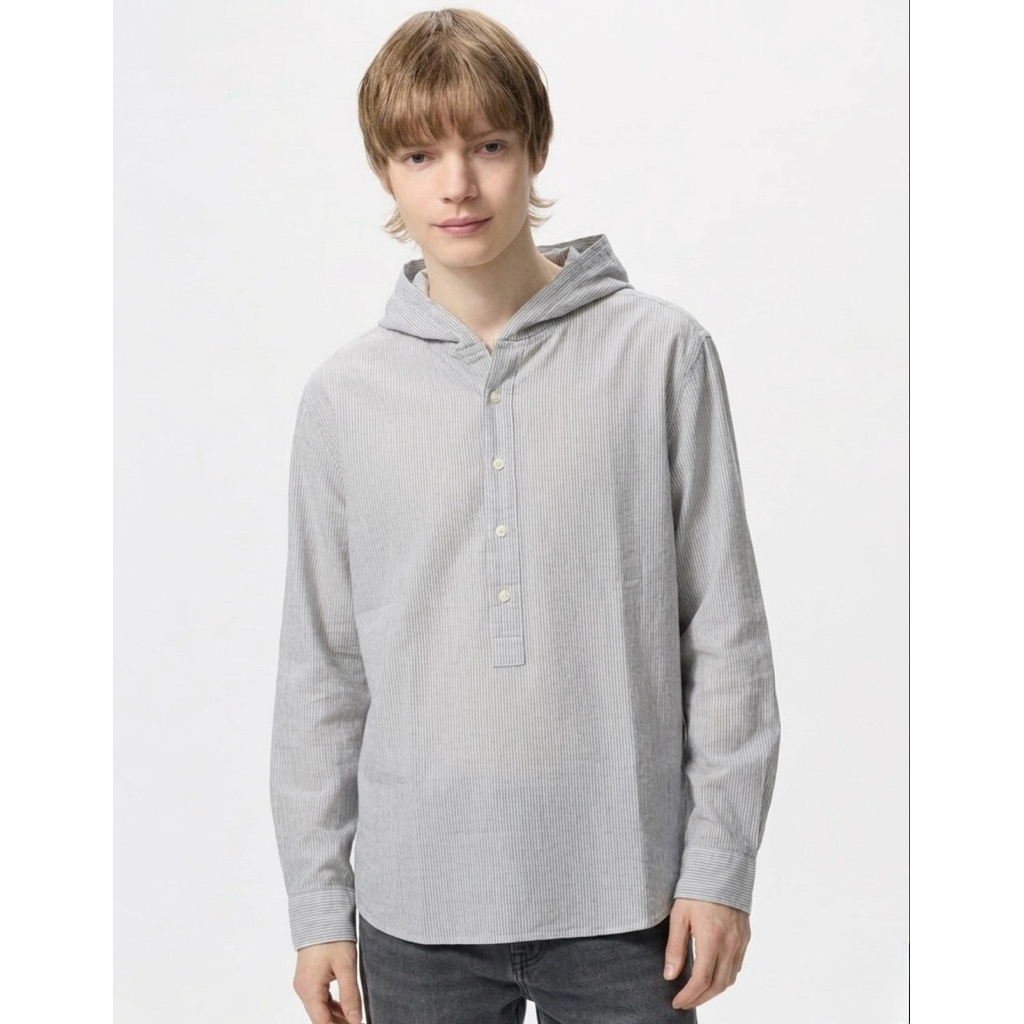 Uniqlo Men’s Hooded Pullover Shirt - Light Weight Cotton Striped Seersucker - Grey White - Size M - 