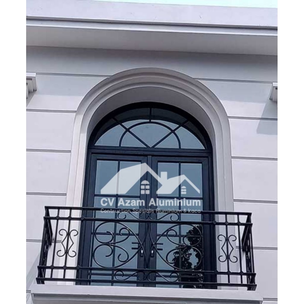 KUSEN LENGKUNG PINTU ALUMINIUM 2 daun kupu tarung full kaca + ornamen uk L120xT250 bisa costum ukura
