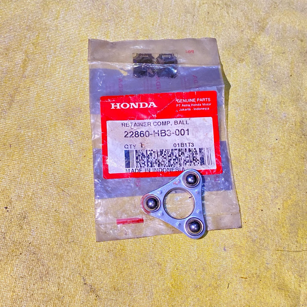 pelor segitiga kopling retainer ball Honda karisma Supra x 125 original AHM 22860-HB3-001