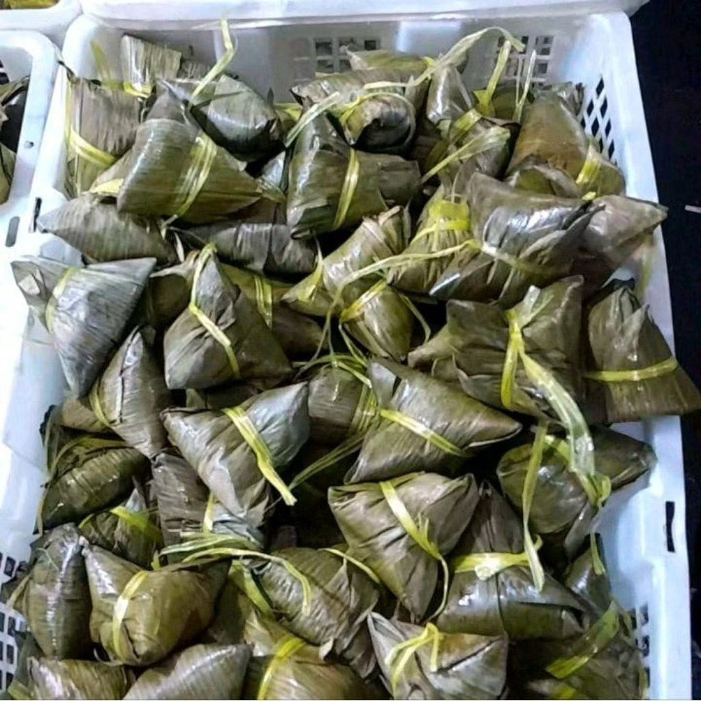 Jual Bacang isi Daging Jajanan Tradisional Kue Basah Bacang