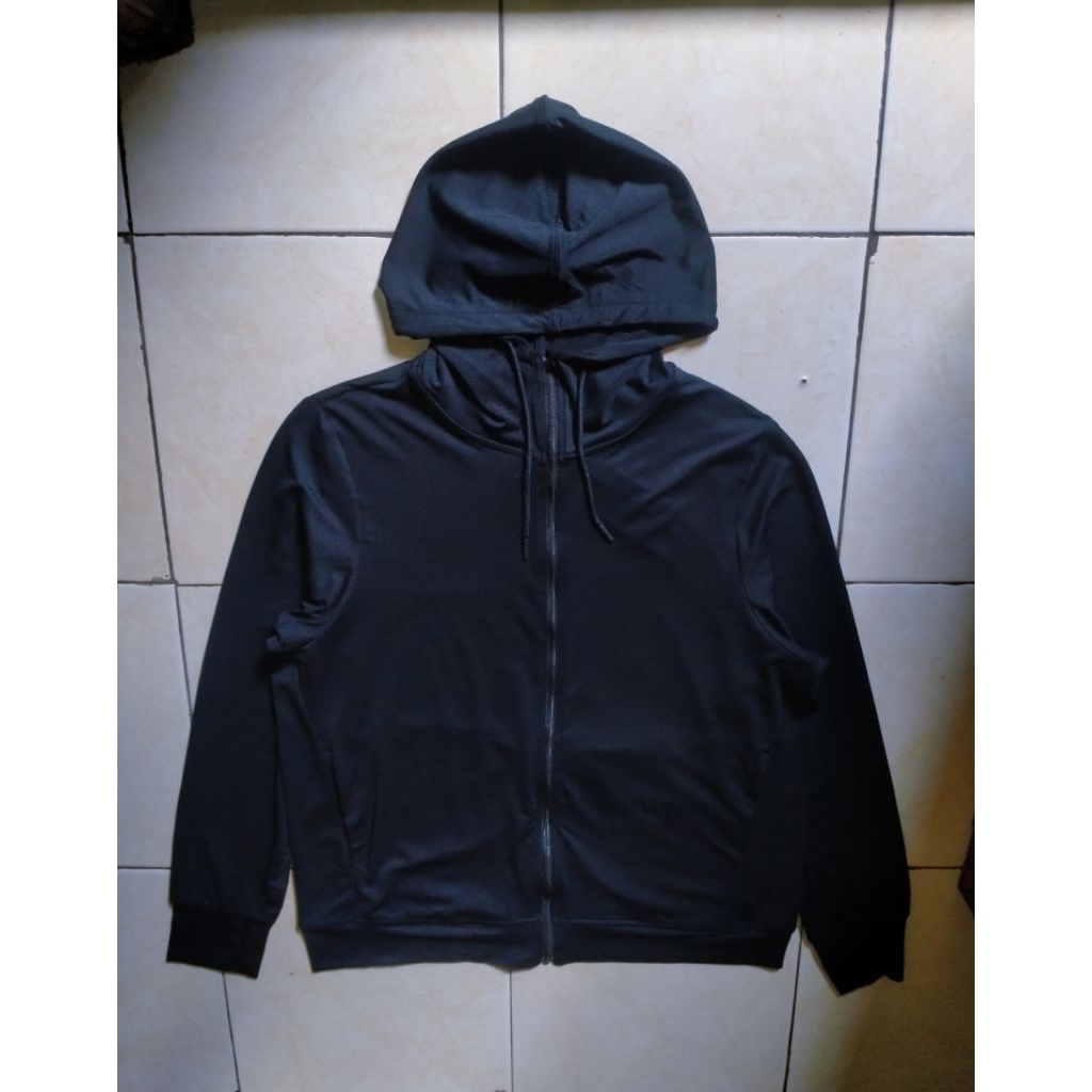 jacket Uniqlo airism hitam (seperti baru)