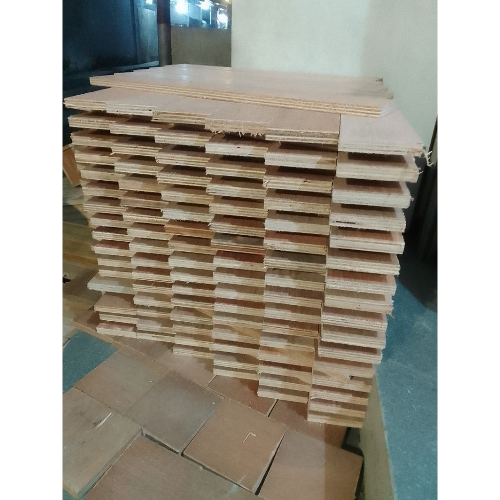 Triplek Meranti 18mm Potongan 10,12,15×90 Termurah