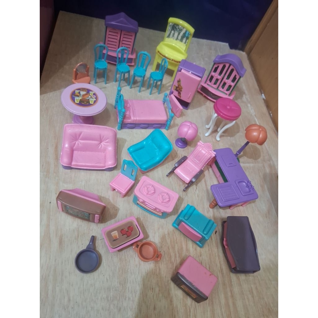 Mainan Mini Perkakas Diorama Barbie Jadul