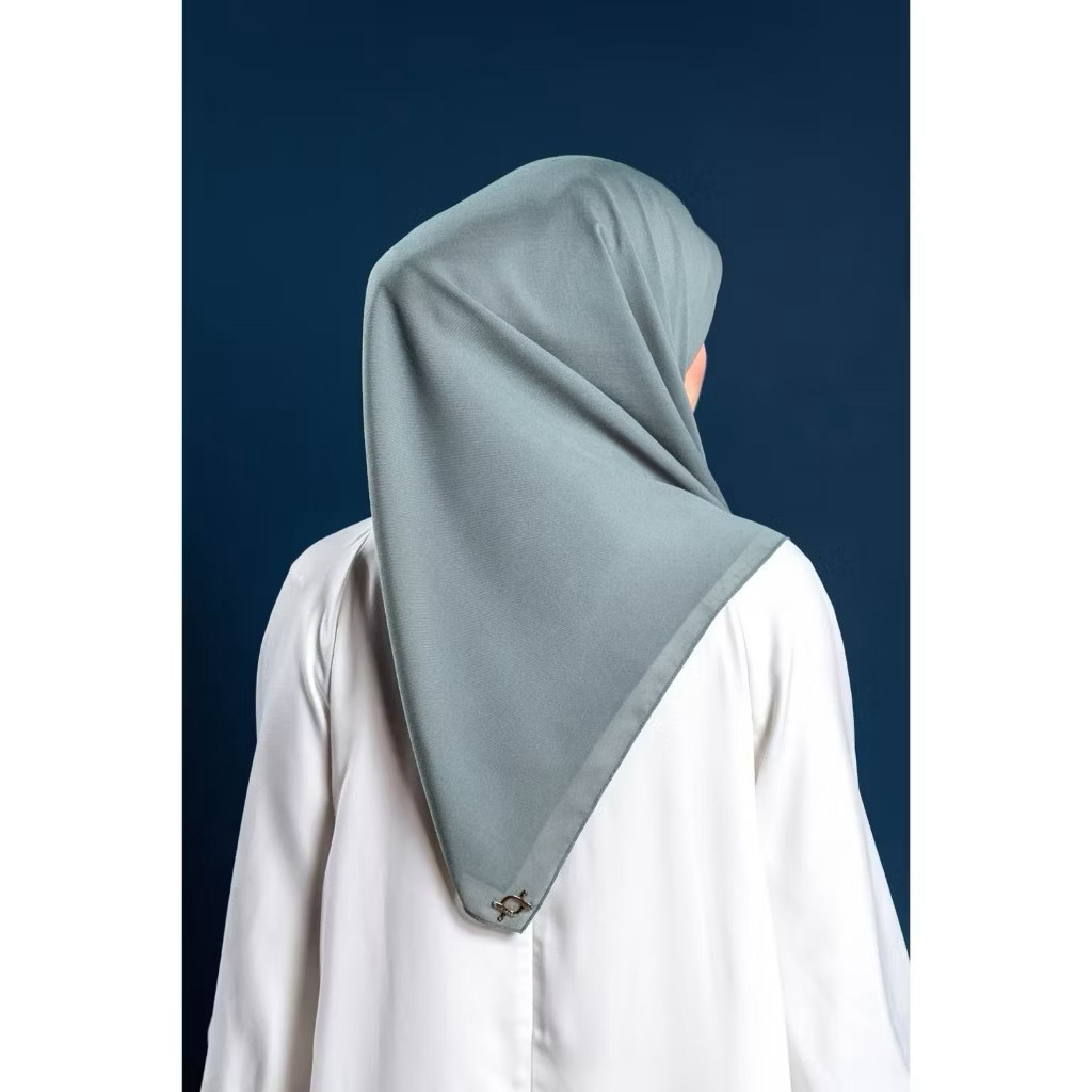 LYRA HIJAB KLAMBY