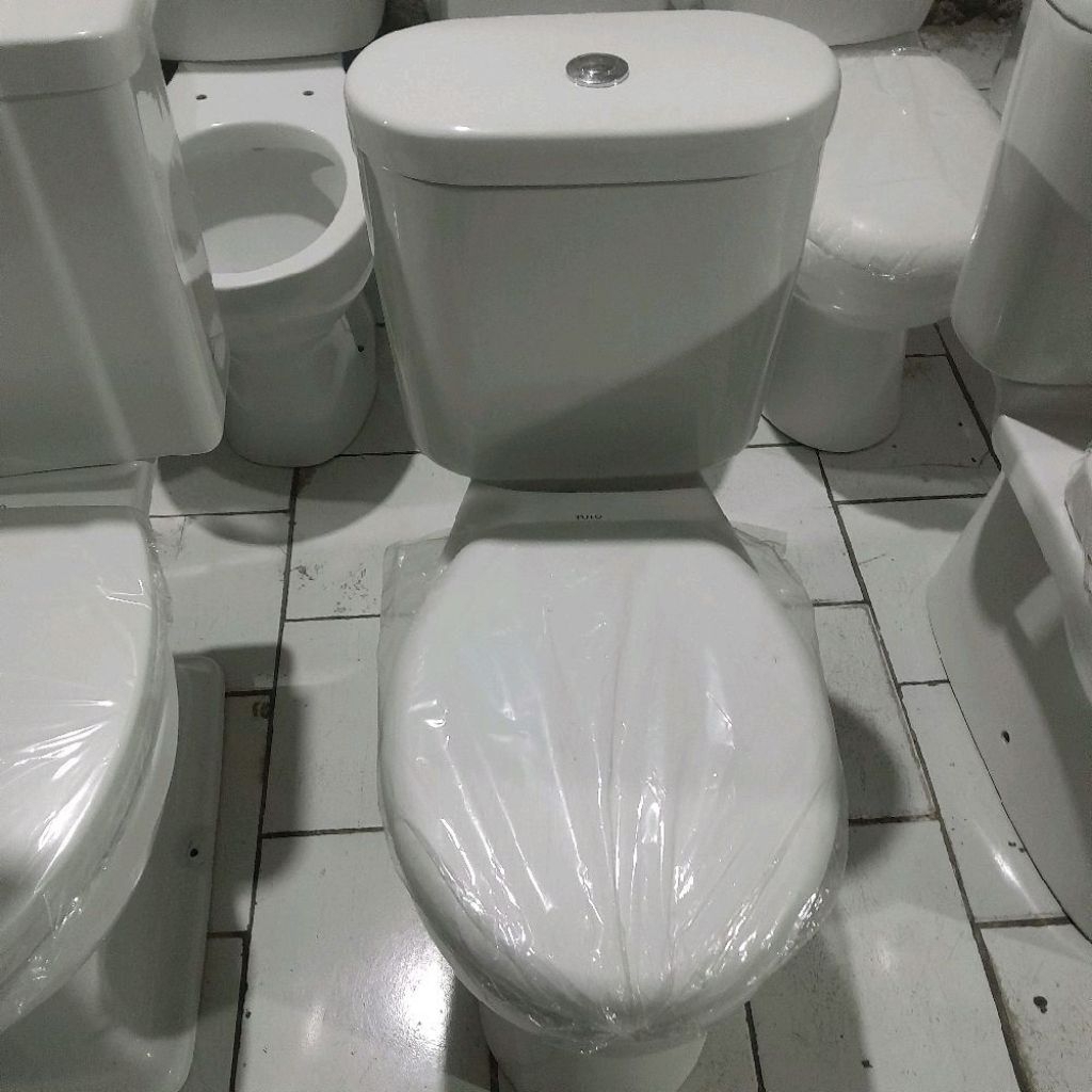 Closet duduk toto cw 420 J