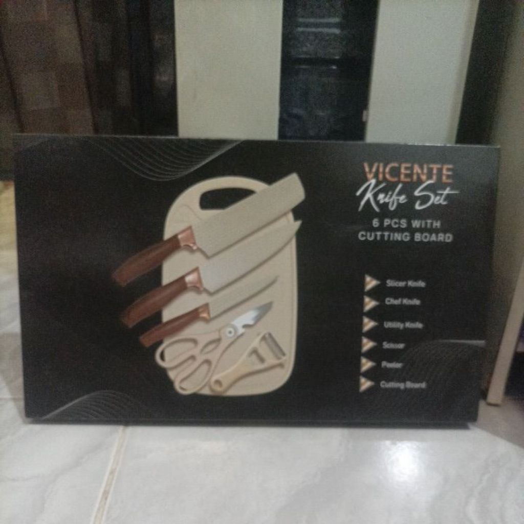 Pero Vicente Knife Set 6 Pcs with Cutting Board