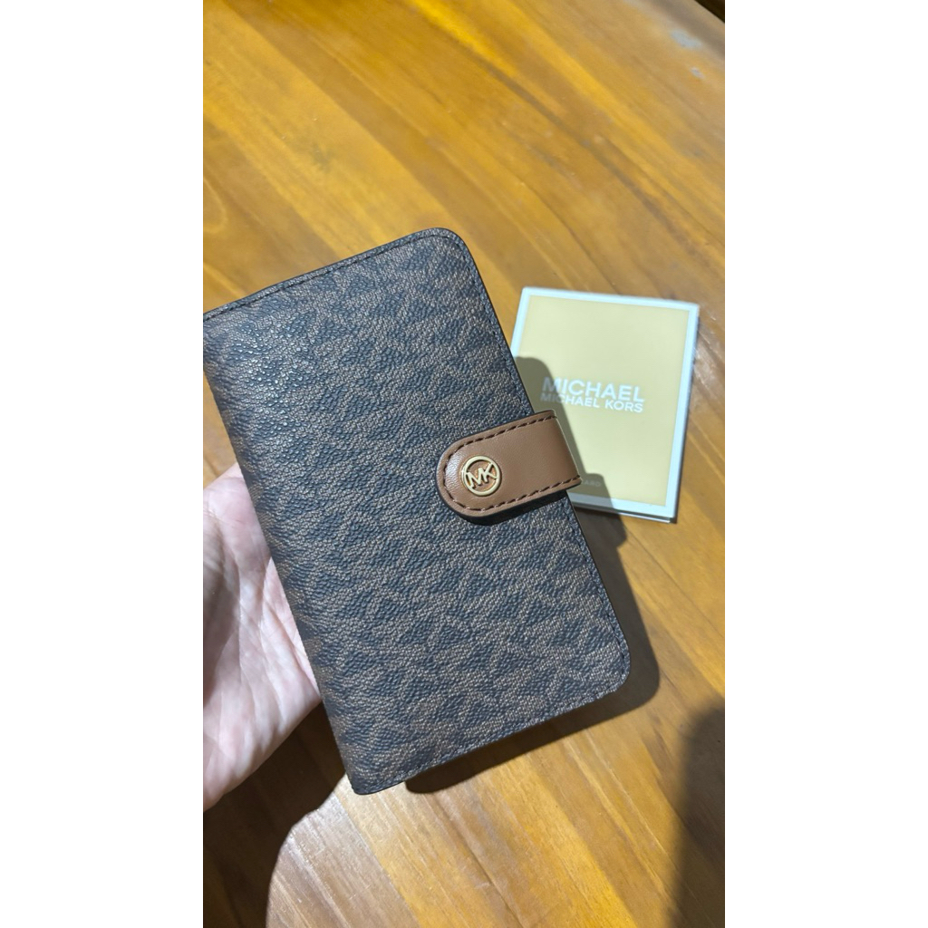 Dompet MK ori 100% New (no pricetag)