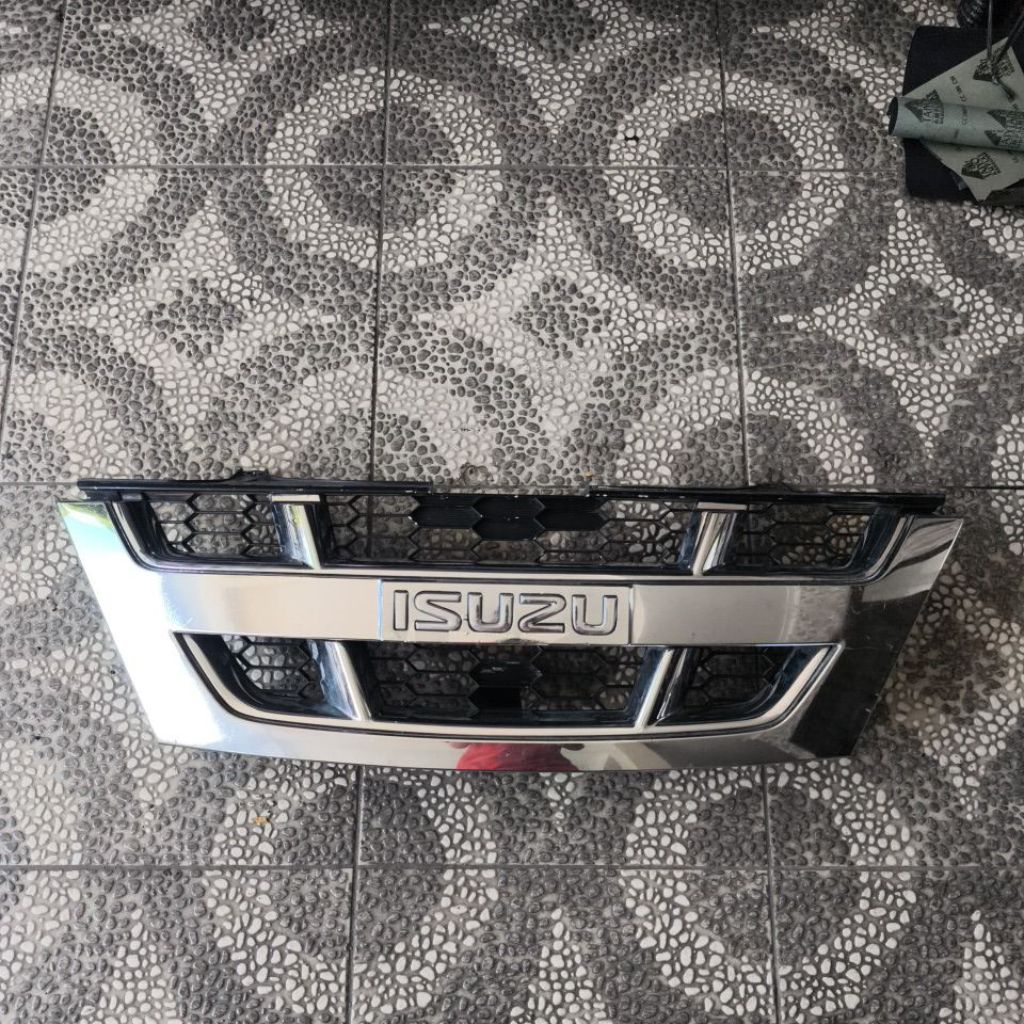 Grill Gril Radiator New Panther Touring Facelift LS LV LM Masuk