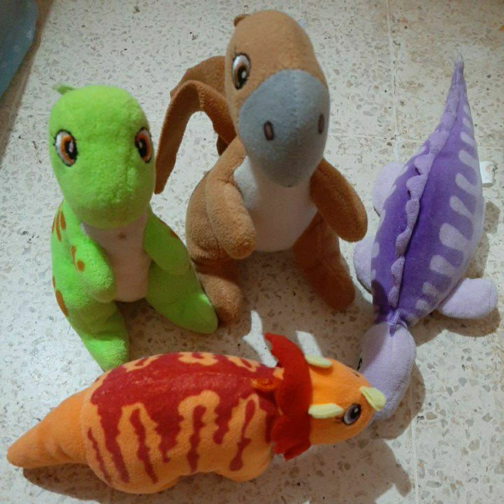 Preloved mainan boneka Dino AW ukuran 15cm