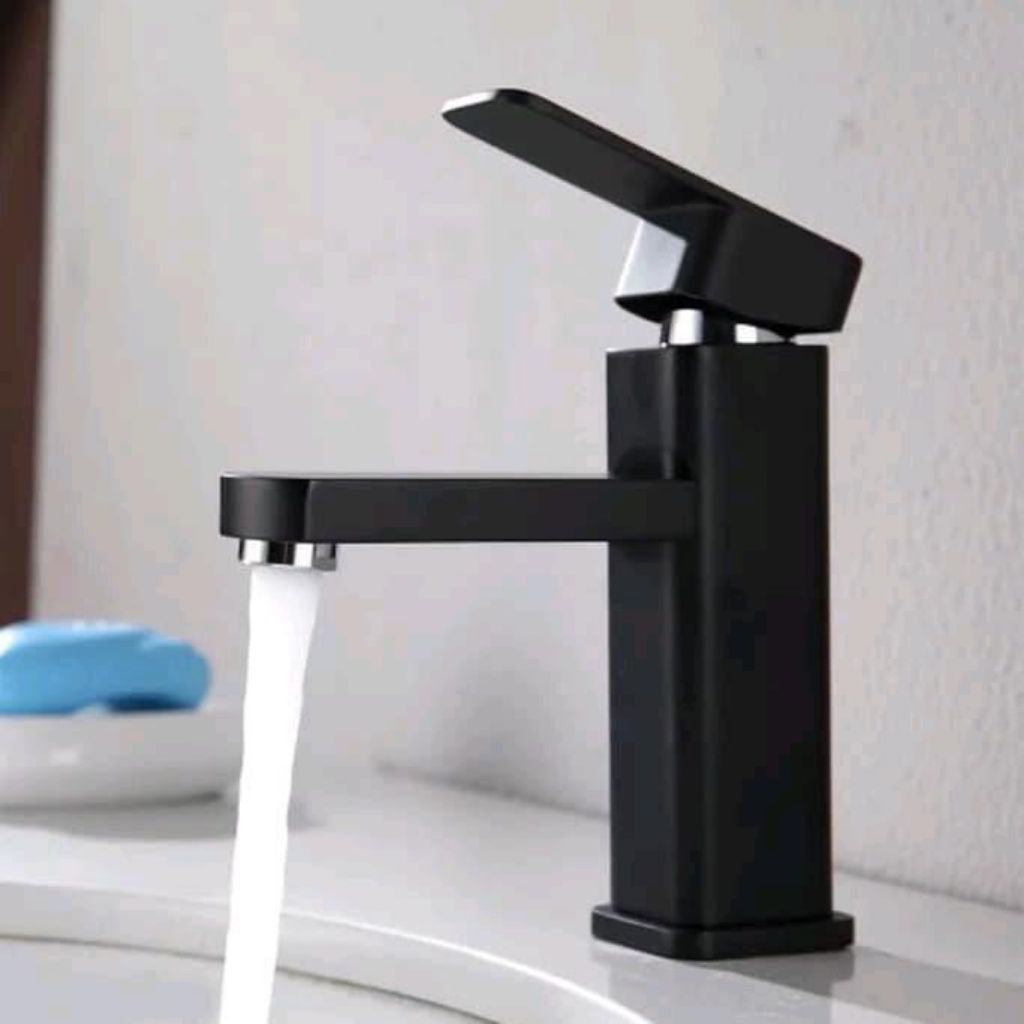 Kran Wastafel Panas Dingin Hitam / Kran Wastafel Kotak Hitam - -, -