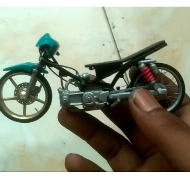 miniatur motor drag Yamaha Jupiter z trondol scala1:16
