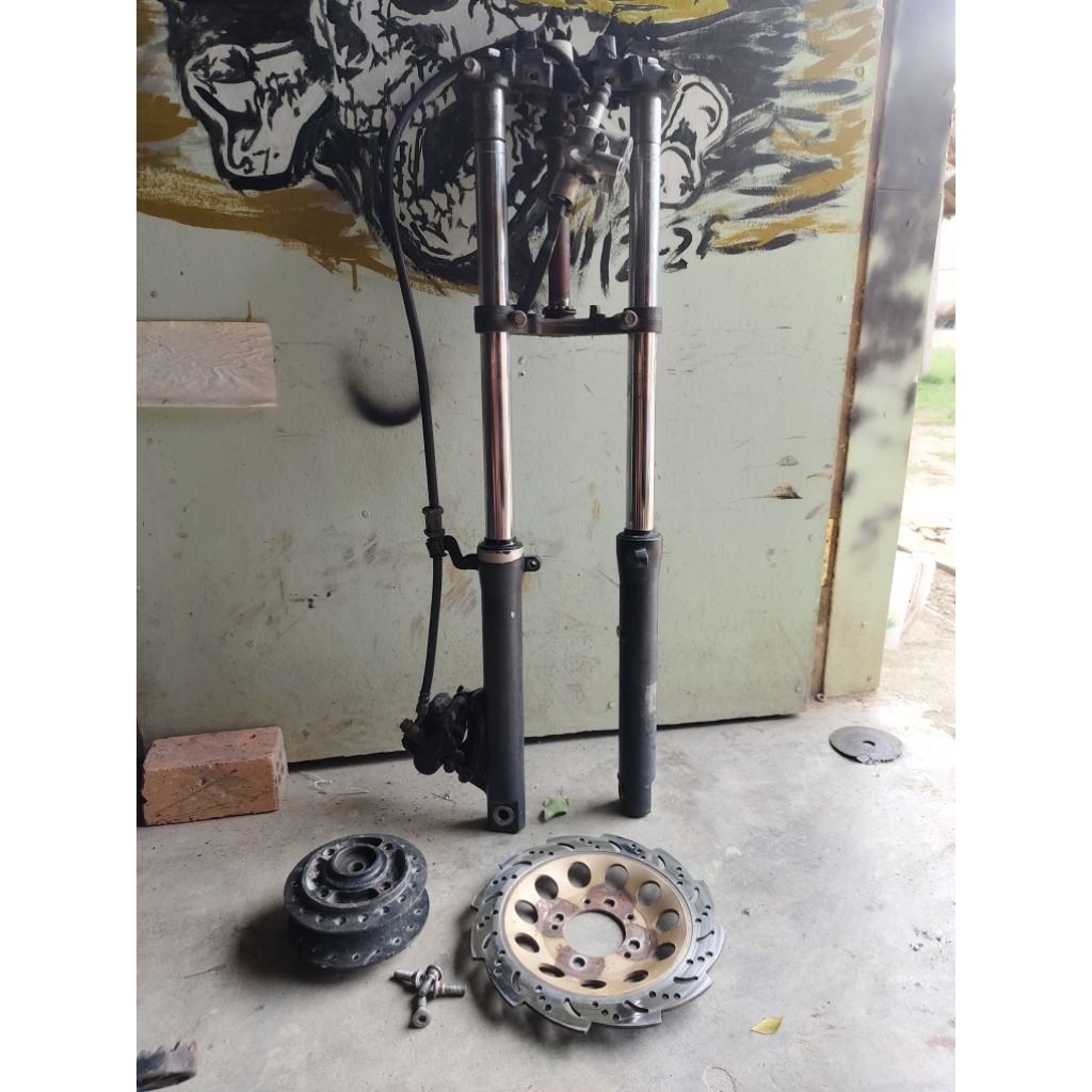 shock depan megapro set pengereman, tromol, cakram pnp honda win 100