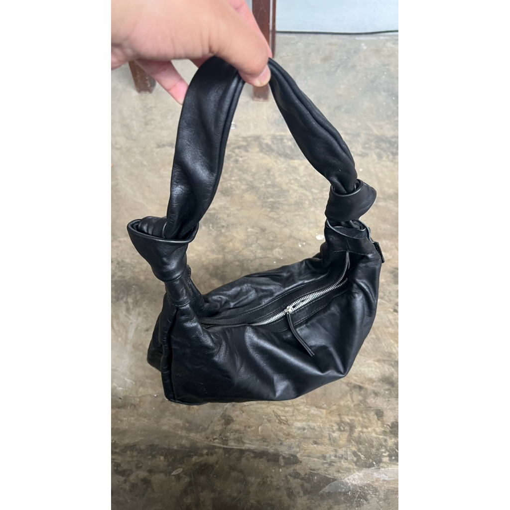 PRELOVED KAYNN