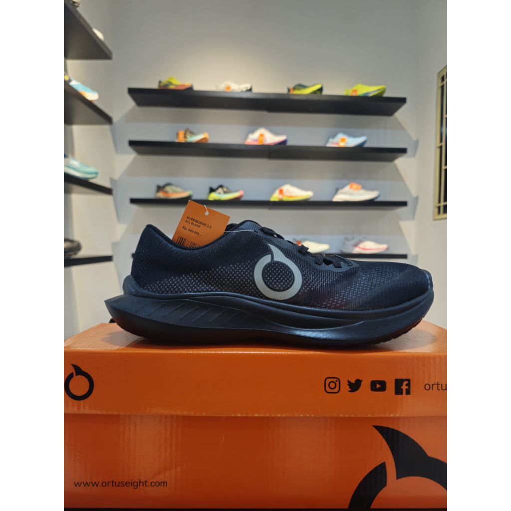 ORTUSEIGHT HYPERDRIVE 2.2 BLACK