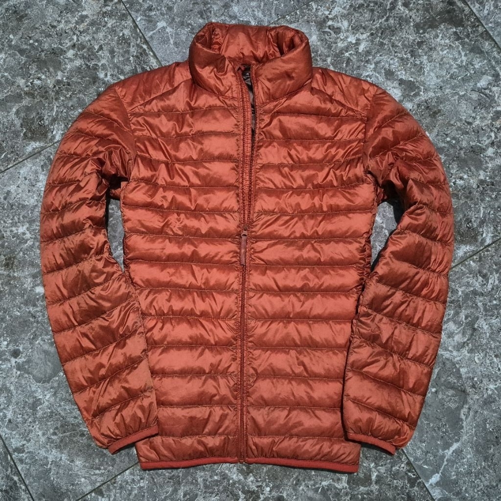 JAKET BULU ANGSA ULTRALIGHT UNIQLO