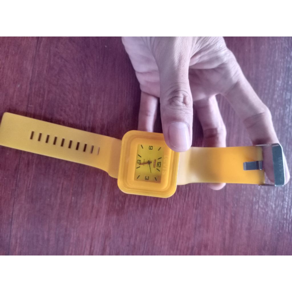 Jam tangan Vintage Levis