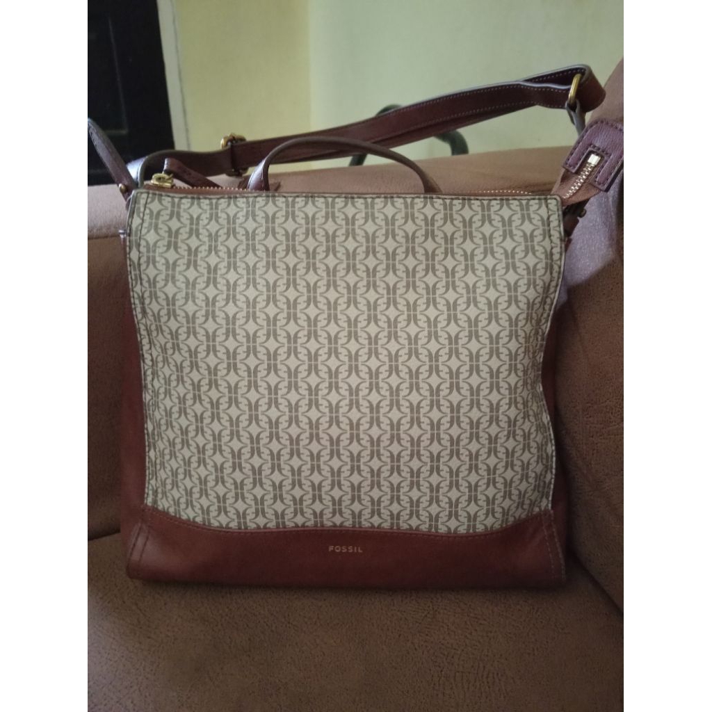 Tas Fossil Elina Duo Fungsi Backpack dan  hobo