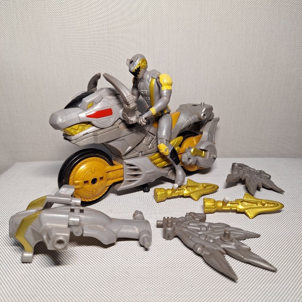 Figure Bandai - Power Ranger RPM (T-Rex Ranger)